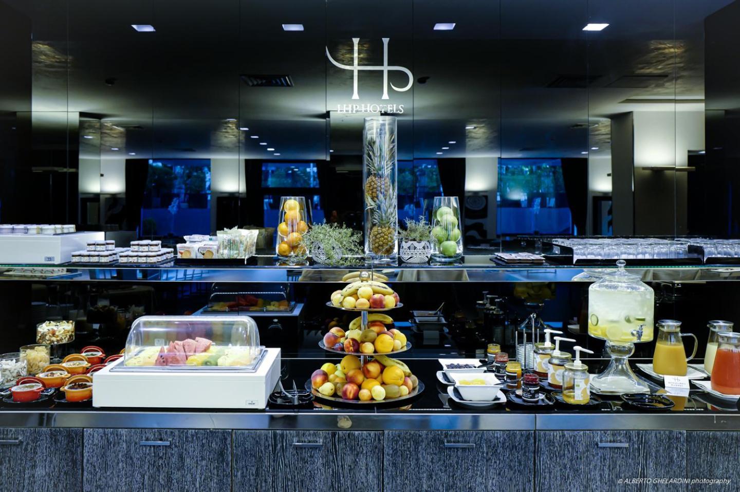 ホテル モンテカティーニ パレス モンテカティーニ・テルメ エクステリア 写真 The interior of the restaurant