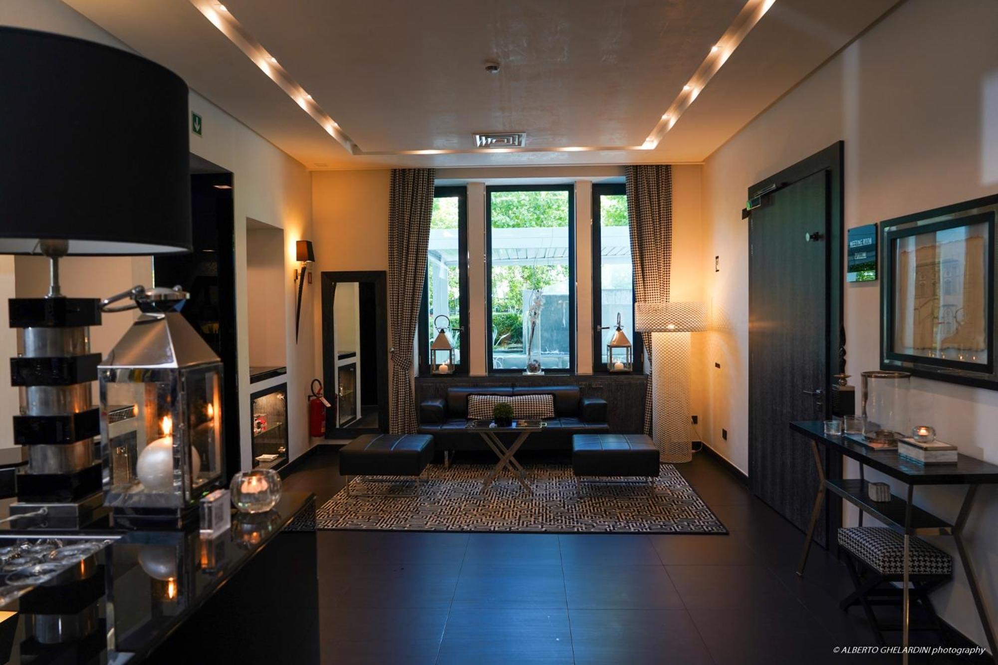 ホテル モンテカティーニ パレス モンテカティーニ・テルメ エクステリア 写真 A suite at the Mandarin Oriental, Munich