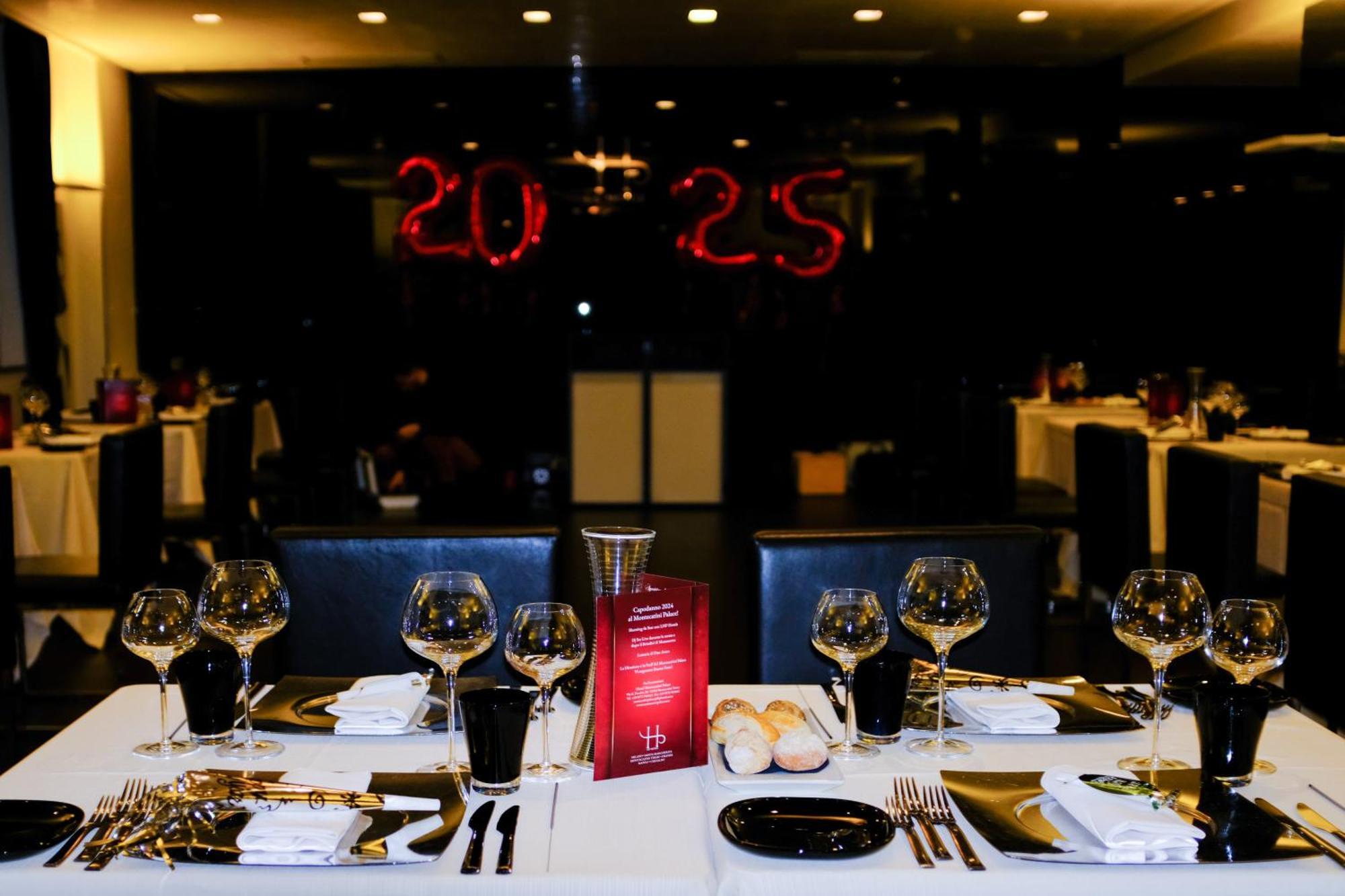 ホテル モンテカティーニ パレス モンテカティーニ・テルメ エクステリア 写真 Restaurant 20.25