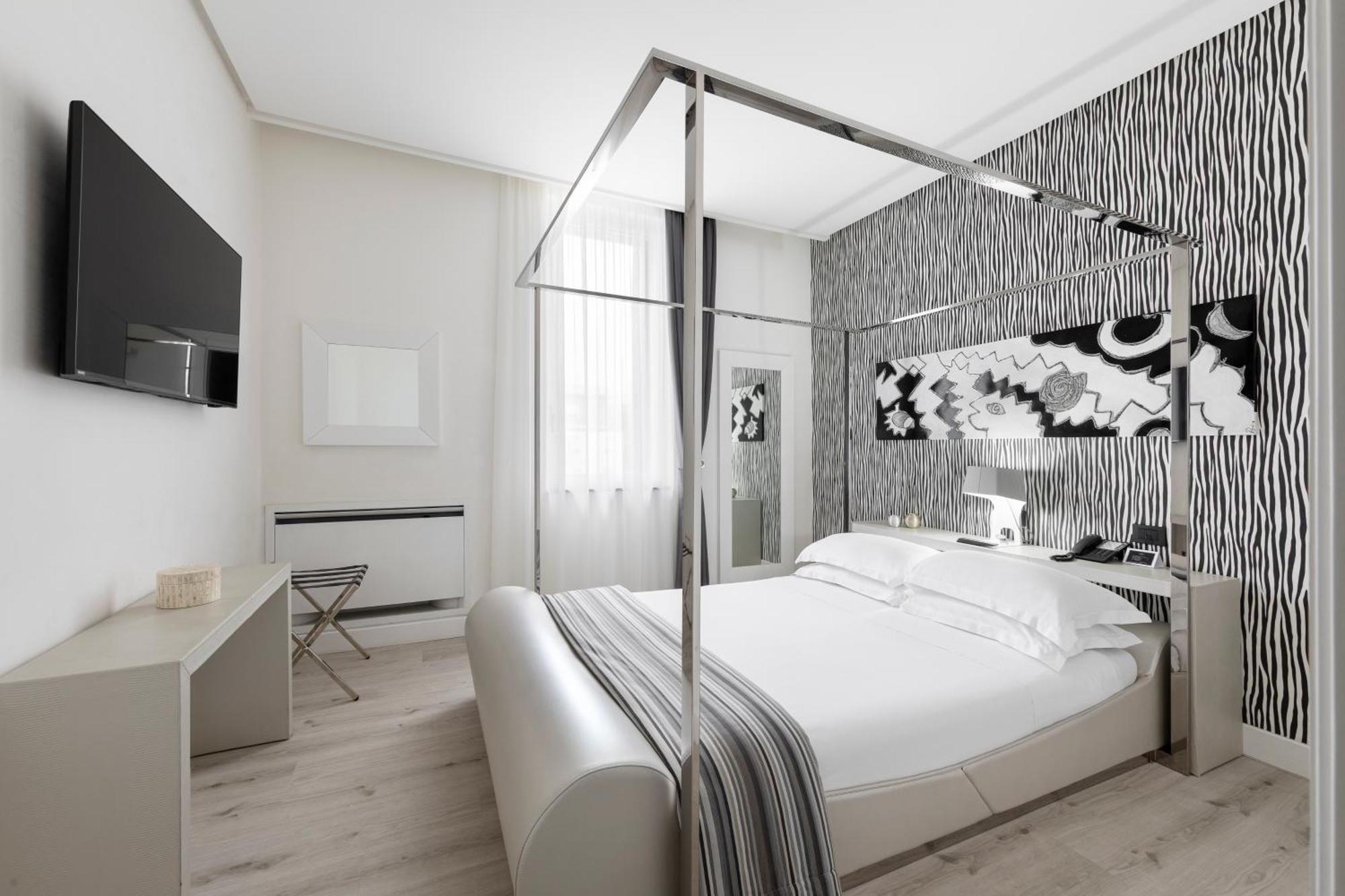 ホテル モンテカティーニ パレス モンテカティーニ・テルメ エクステリア 写真 A room at the hotel